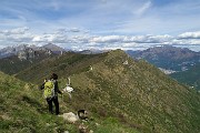 96 Scendiamo sul sent. SEC 11-direttissima con vista sul Rif. Consiglieri e il Monte Rai